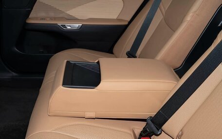 Lexus ES, 2026 год, 6 700 000 рублей, 29 фотография