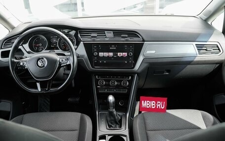 Volkswagen Touran III, 2019 год, 1 900 000 рублей, 7 фотография
