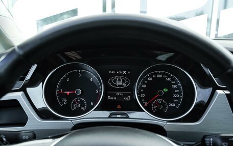 Volkswagen Touran III, 2019 год, 1 900 000 рублей, 18 фотография