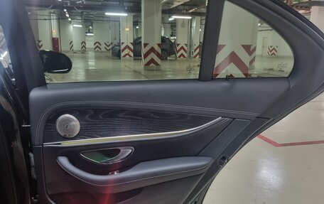 Mercedes-Benz E-Класс, 2020 год, 3 350 000 рублей, 20 фотография