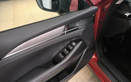 Mazda 6, 2019 год, 2 350 000 рублей, 12 фотография