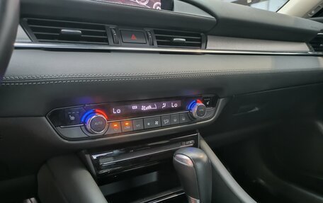Mazda 6, 2019 год, 2 350 000 рублей, 23 фотография