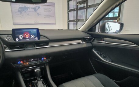 Mazda 6, 2019 год, 2 350 000 рублей, 17 фотография