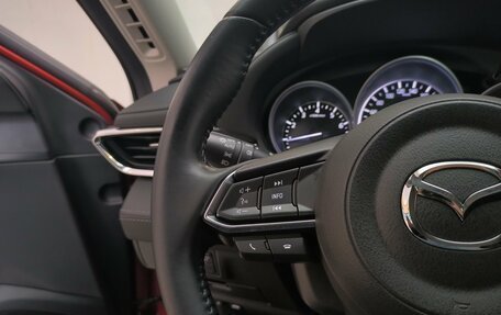 Mazda 6, 2019 год, 2 350 000 рублей, 19 фотография