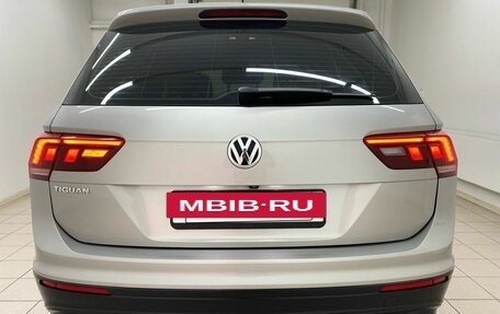 Volkswagen Tiguan II, 2020 год, 2 649 000 рублей, 17 фотография