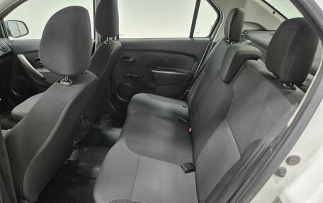 Renault Logan II, 2016 год, 496 000 рублей, 10 фотография