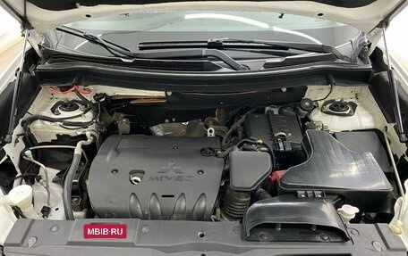 Mitsubishi Outlander III рестайлинг 3, 2015 год, 1 625 000 рублей, 21 фотография