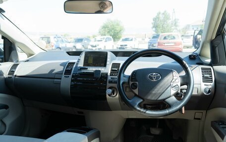 Toyota Prius, 2008 год, 797 000 рублей, 11 фотография