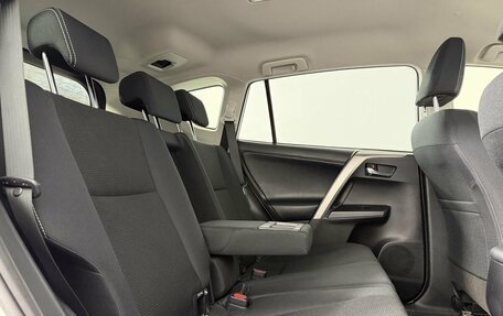 Toyota RAV4, 2018 год, 2 200 000 рублей, 19 фотография