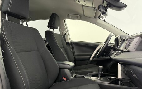 Toyota RAV4, 2018 год, 2 200 000 рублей, 20 фотография