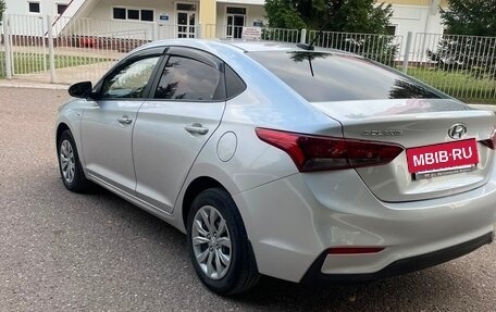 Hyundai Solaris II рестайлинг, 2018 год, 1 250 000 рублей, 9 фотография