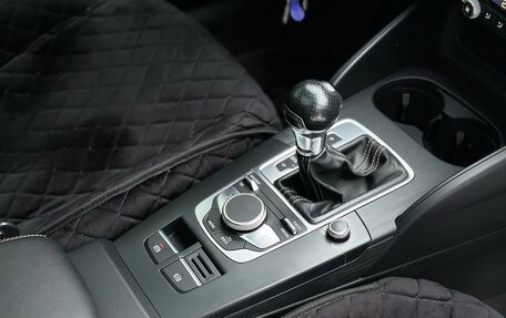 Audi A3, 2018 год, 2 300 000 рублей, 15 фотография