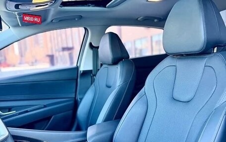 Hyundai Elantra, 2023 год, 1 600 098 рублей, 17 фотография