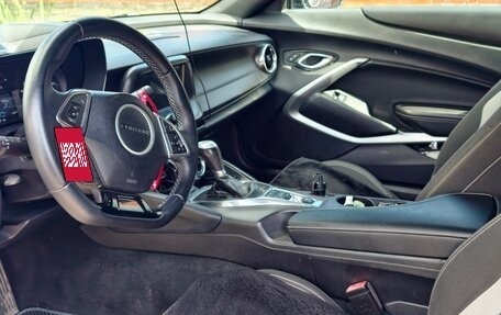 Chevrolet Camaro VI, 2016 год, 2 149 000 рублей, 9 фотография