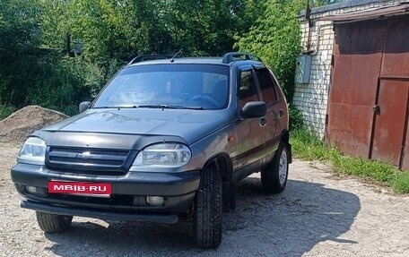 Chevrolet Niva I рестайлинг, 2005 год, 235 000 рублей, 1 фотография