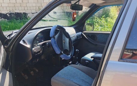 Chevrolet Niva I рестайлинг, 2005 год, 235 000 рублей, 6 фотография