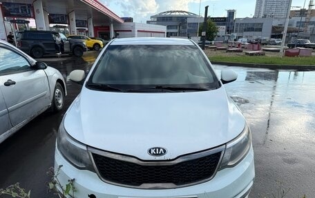 KIA Rio III рестайлинг, 2016 год, 299 000 рублей, 1 фотография