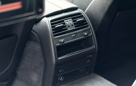 BMW 7 серия, 2012 год, 1 690 000 рублей, 16 фотография