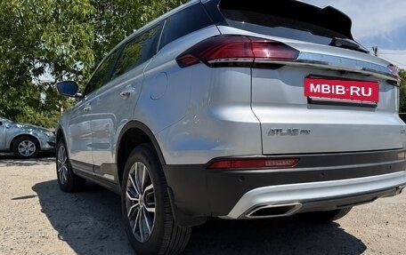 Geely Atlas, 2022 год, 1 680 000 рублей, 7 фотография
