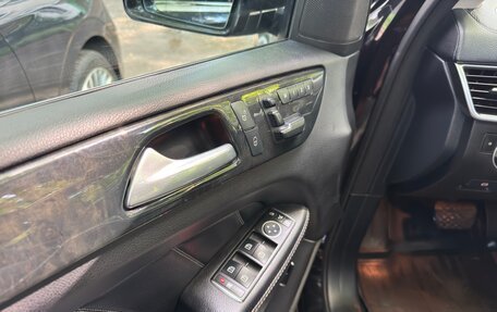 Mercedes-Benz GL-Класс, 2015 год, 3 000 000 рублей, 27 фотография