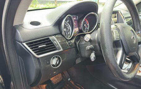 Mercedes-Benz GL-Класс, 2015 год, 3 000 000 рублей, 25 фотография