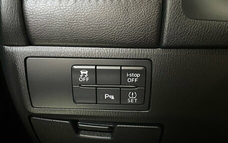 Mazda 6, 2017 год, 1 700 000 рублей, 13 фотография