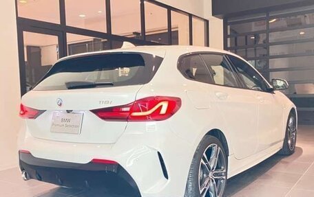 BMW 1 серия, 2022 год, 1 450 000 рублей, 5 фотография