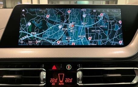 BMW 1 серия, 2022 год, 1 450 000 рублей, 8 фотография