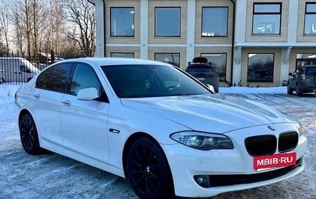BMW 5 серия, 2012 год, 1 360 000 рублей, 2 фотография