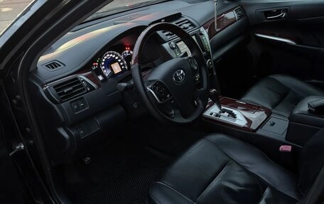 Toyota Camry, 2012 год, 1 850 000 рублей, 16 фотография