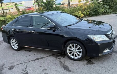 Toyota Camry, 2012 год, 1 850 000 рублей, 21 фотография