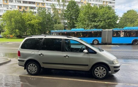 Volkswagen Sharan I рестайлинг, 2002 год, 410 000 рублей, 3 фотография