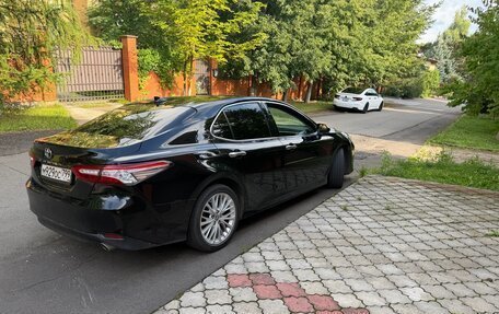 Toyota Camry, 2019 год, 2 700 000 рублей, 3 фотография