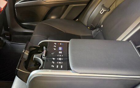 Toyota Camry, 2019 год, 2 700 000 рублей, 7 фотография