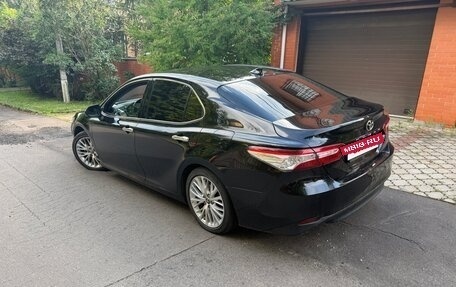 Toyota Camry, 2019 год, 2 700 000 рублей, 5 фотография