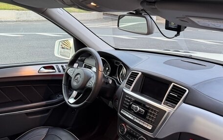 Mercedes-Benz GL-Класс, 2013 год, 3 500 000 рублей, 26 фотография