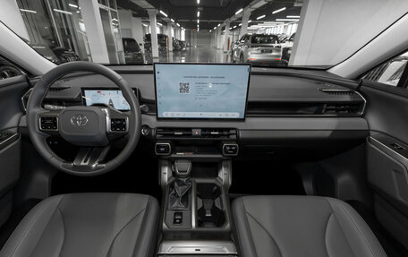 Toyota RAV4, 2026 год, 4 100 000 рублей, 8 фотография