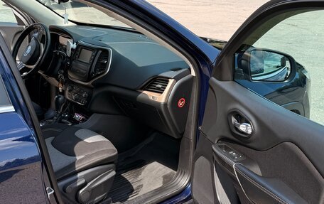 Jeep Cherokee, 2014 год, 1 740 000 рублей, 4 фотография