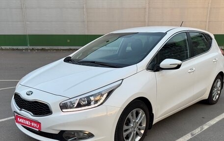 KIA cee'd III, 2014 год, 1 340 000 рублей, 2 фотография