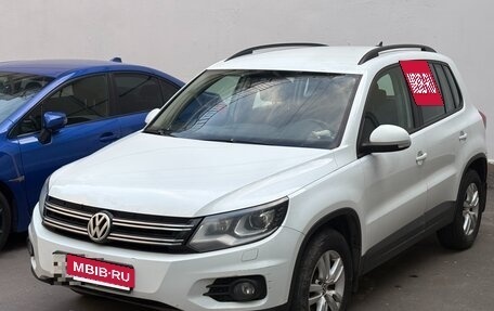 Volkswagen Tiguan I, 2015 год, 1 200 000 рублей, 2 фотография