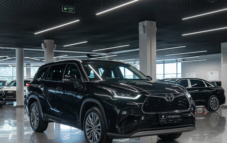 Toyota Highlander, 2025 год, 5 000 000 рублей, 2 фотография