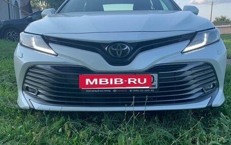 Toyota Camry, 2019 год, 2 050 000 рублей, 5 фотография