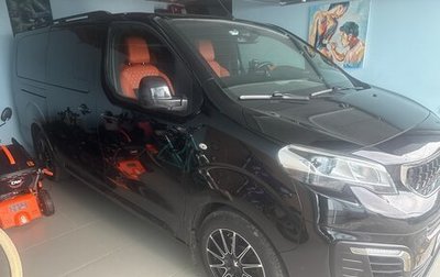 Peugeot Traveller I, 2019 год, 2 900 000 рублей, 1 фотография