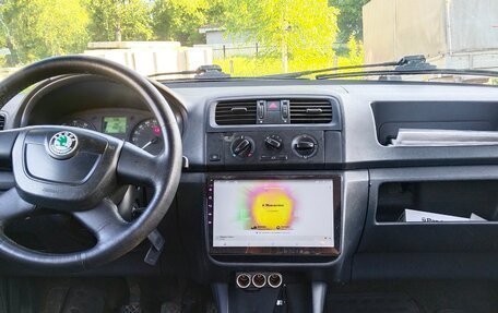 Skoda Fabia II, 2010 год, 360 000 рублей, 4 фотография