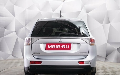 Mitsubishi Outlander III рестайлинг 3, 2012 год, 1 144 000 рублей, 4 фотография