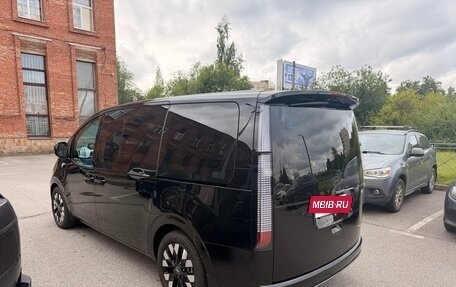 Hyundai Staria, 2024 год, 8 450 000 рублей, 4 фотография