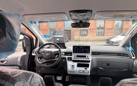 Hyundai Staria, 2024 год, 8 450 000 рублей, 21 фотография