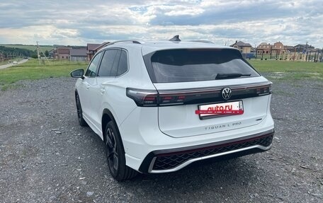 Volkswagen Tiguan, 2024 год, 4 400 000 рублей, 7 фотография