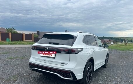 Volkswagen Tiguan, 2024 год, 4 400 000 рублей, 5 фотография