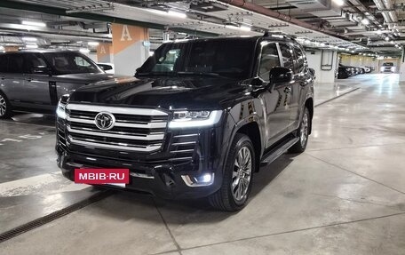 Toyota Land Cruiser, 2026 год, 34 000 000 рублей, 2 фотография